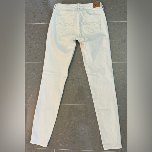 Abercrombie and Fitch Jeans - Picture 6 of 8